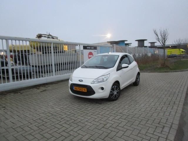 Wit Gebruikt 2011 Ford Ka Cool & Sound Edition Hatchback | € 1.950 (Goede deal) - Afbeelding 1/4