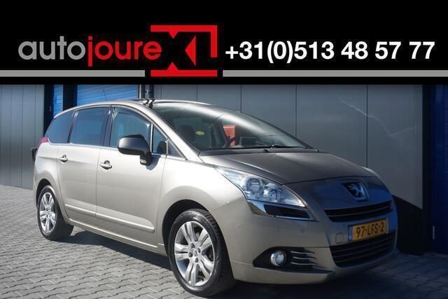 Grijs Gebruikt 2010 Peugeot 5008 MPV | € 4.450 (Eerlijke prijs) - Afbeelding 1/4