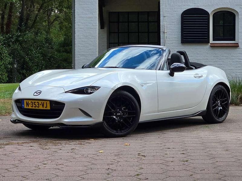 Wit Gebruikt 2022 Mazda MX5 Luxury Cabriolet | € 27.740 (Goede deal) - Afbeelding 1/4