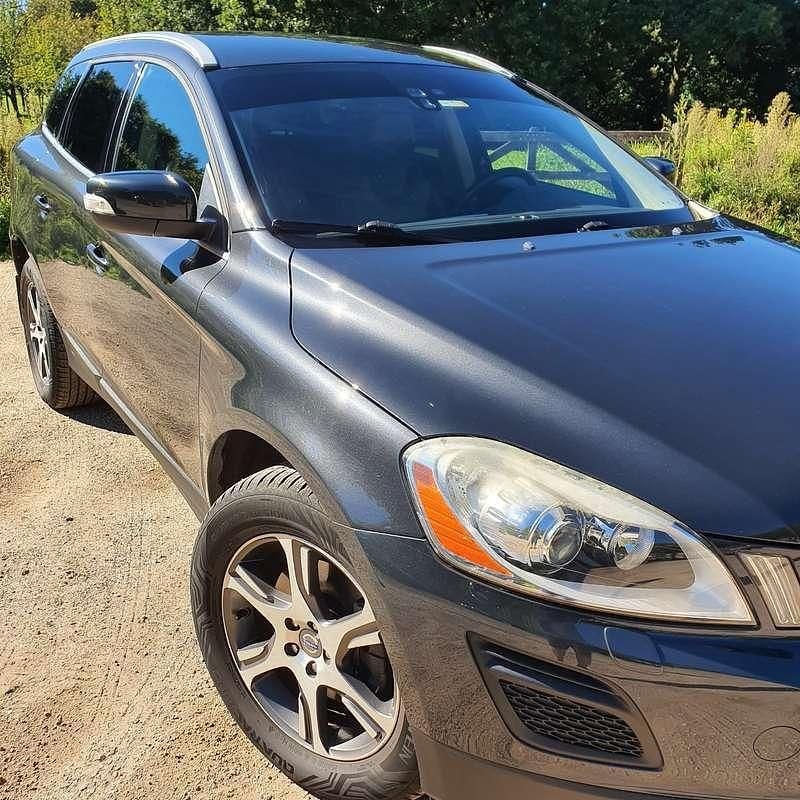 Gebruikt 2011 Volvo XC60 Momentum SUV | € 9.900 (Eerlijke prijs) - Afbeelding 1/4