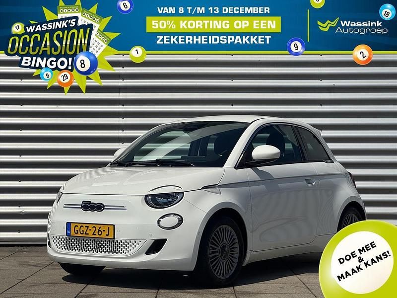 Wit Occasion 2024 Fiat 500e Urban Hatchback | € 24.345 (Eerlijke prijs) - Afbeelding 1/1