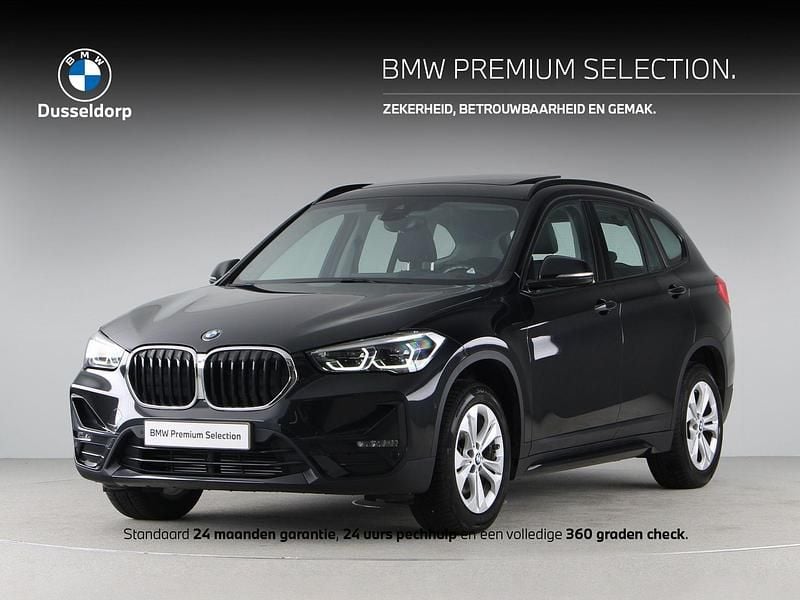 Zwart Occasion 2021 BMW X1 Sport Line SUV | € 32.900 (Iets duurder) - Afbeelding 1/4