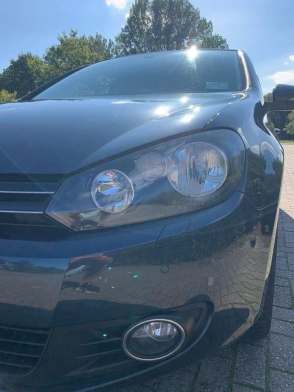Blauw Gebruikt 2011 VW Golf VI Trendline Sedan | € 5.500 (Eerlijke prijs) - Afbeelding 1/4