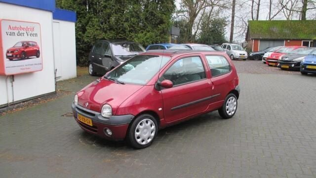 Rood Gebruikt 2007 Renault Twingo Expression Hatchback | € 2.145 (Eerlijke prijs) - Afbeelding 1/4