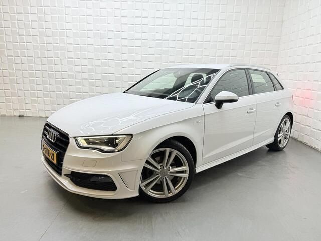 Wit Gebruikt 2013 Audi A3 Sportback S-Line Hatchback | € 13.499 (Eerlijke prijs) - Afbeelding 1/4