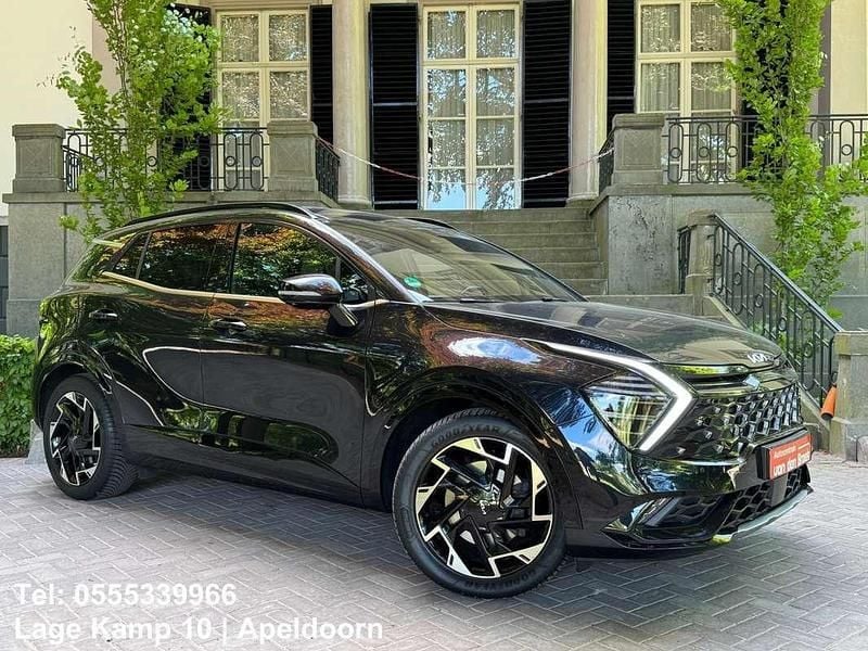 Zwart, metallic lak Gebruikt 2022 Kia Sportage GT-Line SUV | € 34.945 (Eerlijke prijs) - Afbeelding 1/4