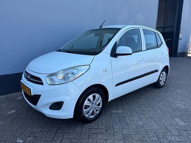 Wit Gebruikt 2011 Hyundai i10 Hatchback | € 3.950 (Eerlijke prijs) - Afbeelding 1/4