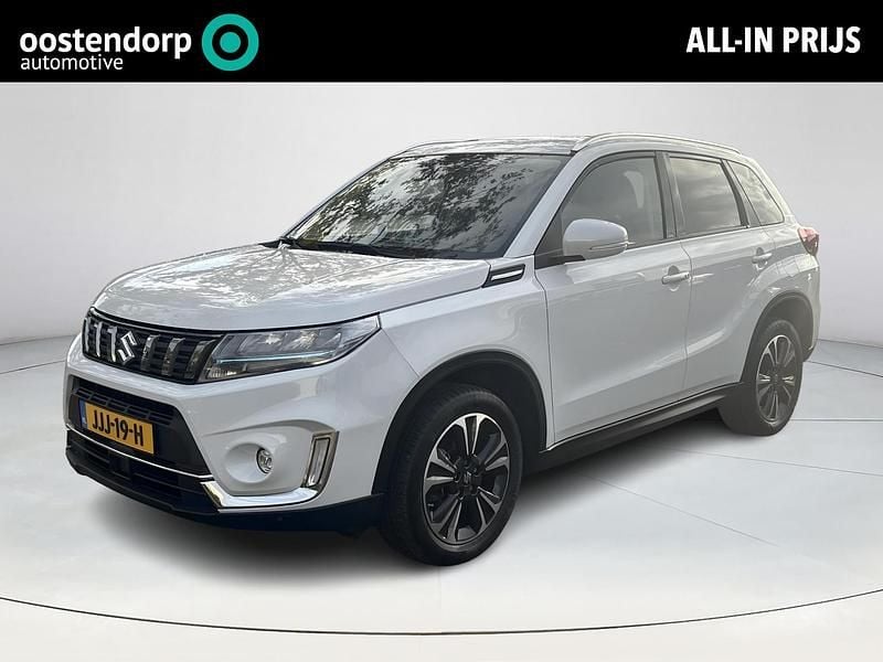 Wit Occasion 2022 Suzuki Vitara Style SUV | € 25.950 (Eerlijke prijs) - Afbeelding 1/4