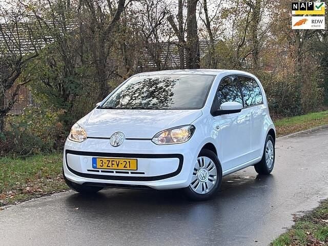 Wit Gebruikt 2015 VW up! Move Hatchback | € 4.450 (Goede deal) - Afbeelding 1/4