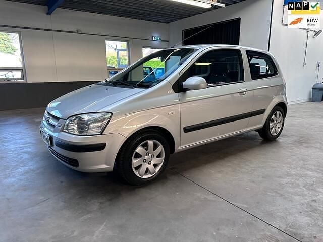Grijs Gebruikt 2004 Hyundai Getz Hatchback | € 2.450 (Iets duurder) - Afbeelding 1/4