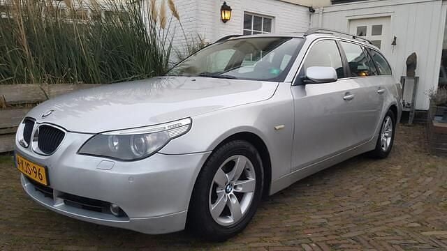 Zilver Gebruikt 2005 BMW 525 Executive Stationwagen | € 4.950 (Eerlijke prijs) - Afbeelding 1/4