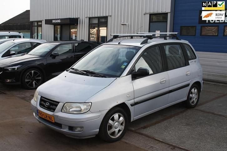 Grijs Occasion 2003 Hyundai Matrix Edition MPV | € 850 (Goede deal) - Afbeelding 1/4