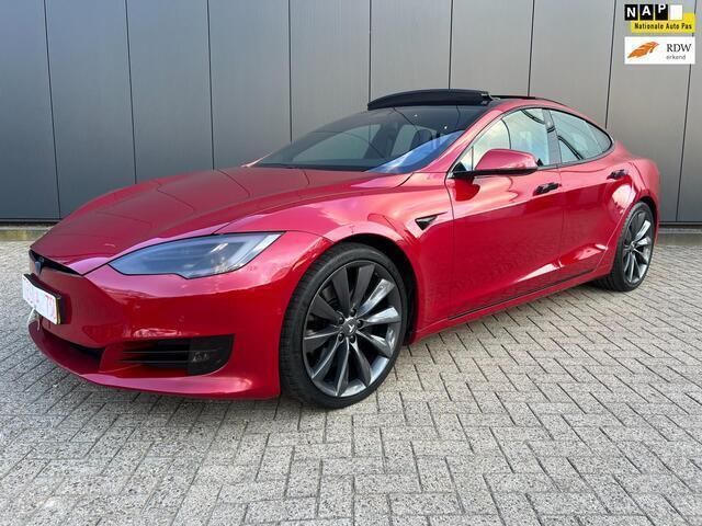 Rood Gebruikt 2018 Tesla Model S Sedan | € 30.999 (Duur) - Afbeelding 1/4