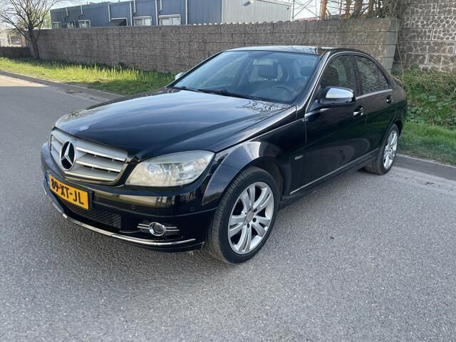 Zwart Gebruikt 2007 Mercedes C180 Avantgarde Sedan | € 6.999 (Eerlijke prijs) - Afbeelding 1/4