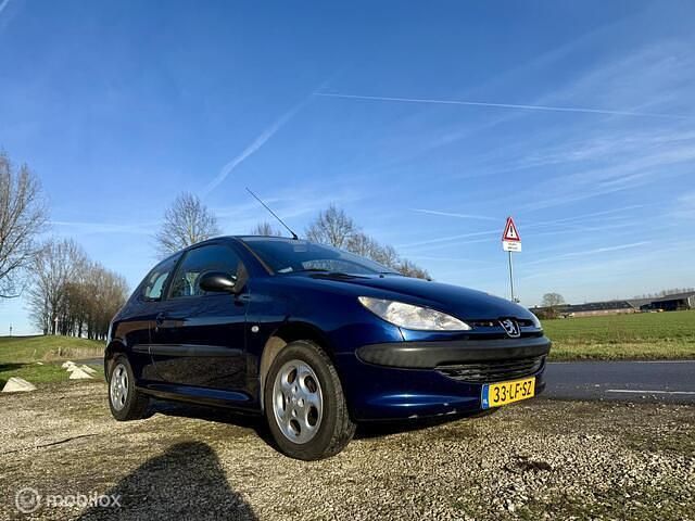 Occasion Peugeot 206 75 PK (55 kW) 2002 Blauw Hatchback