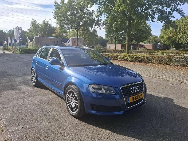 Blauw Gebruikt 2008 Audi A3 Hatchback | € 4.050 (Goede deal) - Afbeelding 1/4