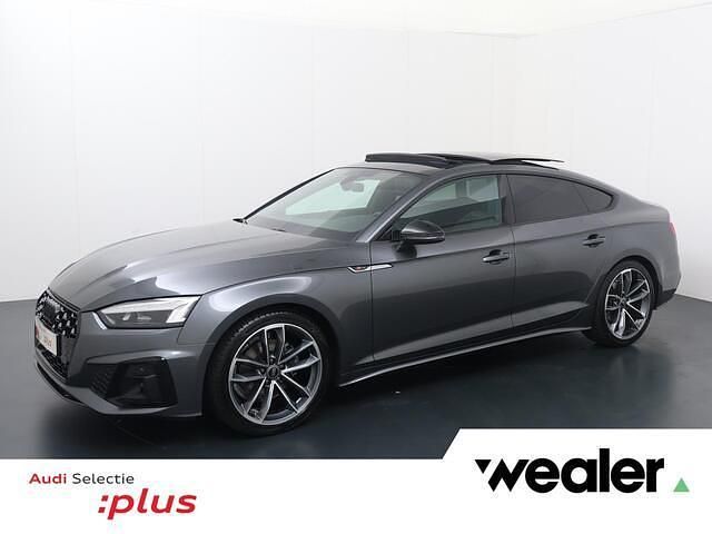 Grijs Occasion 2025 Audi A5 Sportback Competition Hatchback | € 48.840 (Eerlijke prijs) - Afbeelding 1/4