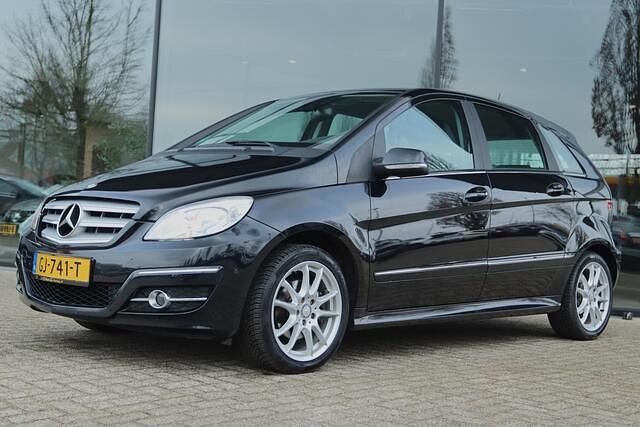 Occasion Mercedes B200 136 PK (100 kW) 2011 Zwart (metallic) MPV