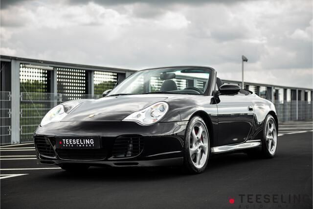 Zwart, metallic lak Gebruikt 2004 Porsche 911 Carrera 4S Cabriolet Sport Cabriolet | € 51.911 (Eerlijke prijs) - Afbeelding 1/4