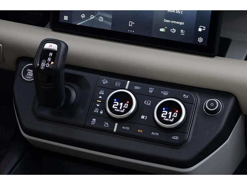Occasion Land Rover Defender S 405 PK (297 kW) 2021 Grijs SUV