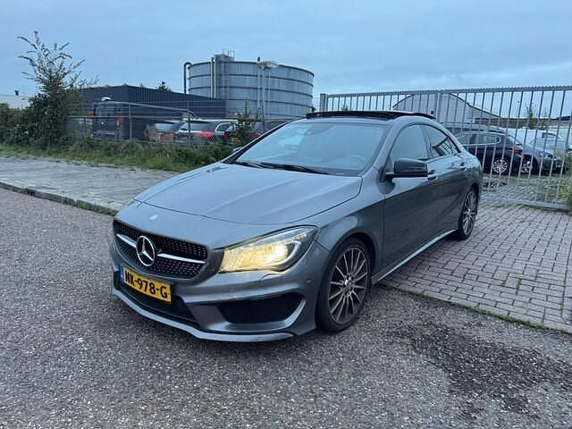Grijs Gebruikt 2014 Mercedes CLA200 AMG Sedan | € 9.950 (Goede deal) - Afbeelding 1/1