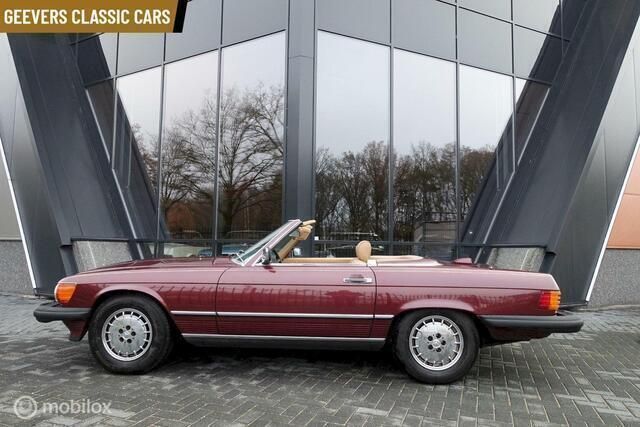 Rood Gebruikt 1986 Mercedes 560 Cabriolet | € 18.500 - Afbeelding 1/4