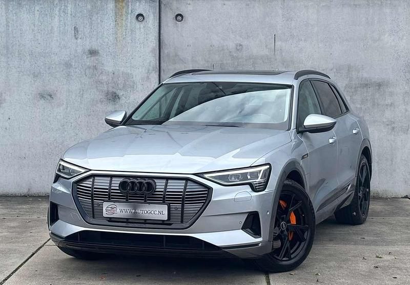 Grijs Gebruikt 2020 Audi e-tron SUV | € 25.950 (Super prijs) - Afbeelding 1/4