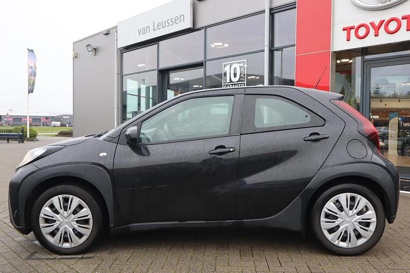 Occasion Toyota Aygo X X-play 72 PK (52 kW) 2025 Zwart SUV