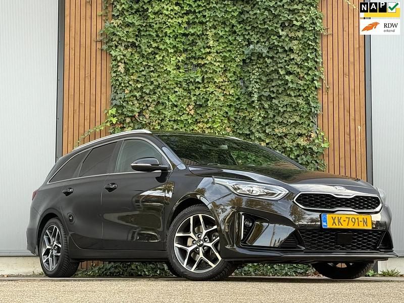 Zwart Gebruikt 2019 Kia Ceed GT-Line Stationwagen | € 13.990 (Iets duurder) - Afbeelding 1/4