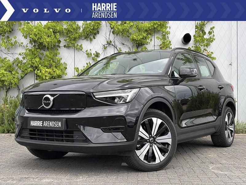 Zwart Gebruikt 2023 Volvo XC40 Core SUV | € 33.694 (Goede deal) - Afbeelding 1/4