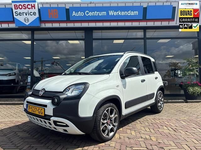 Wit Gebruikt 2022 Fiat Panda Cross Cross Hatchback | € 13.750 (Eerlijke prijs) - Afbeelding 1/4