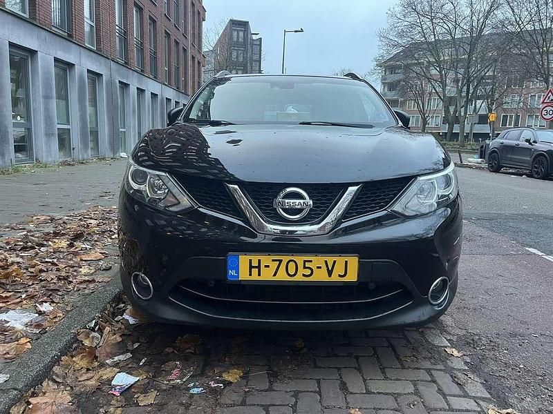 Zwart Gebruikt 2015 Nissan Qashqai SUV | € 8.900 (Goede deal) - Afbeelding 1/4