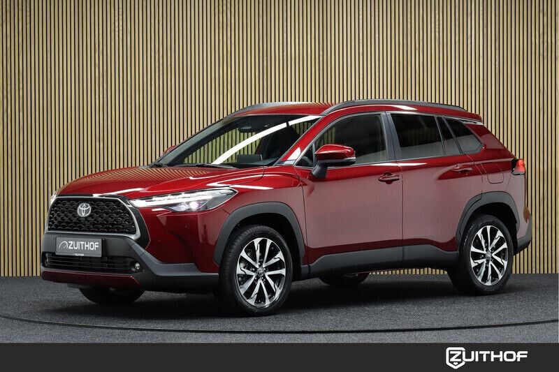 Rood Nieuw 2025 Toyota Corolla Cross Style SUV | € 44.450 (Iets duurder) - Afbeelding 1/4