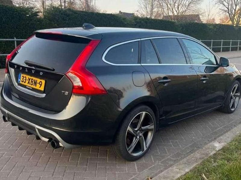 Grijs Gebruikt 2012 Volvo V60 R-Design Stationwagen | € 8.600 (Eerlijke prijs) - Afbeelding 1/4