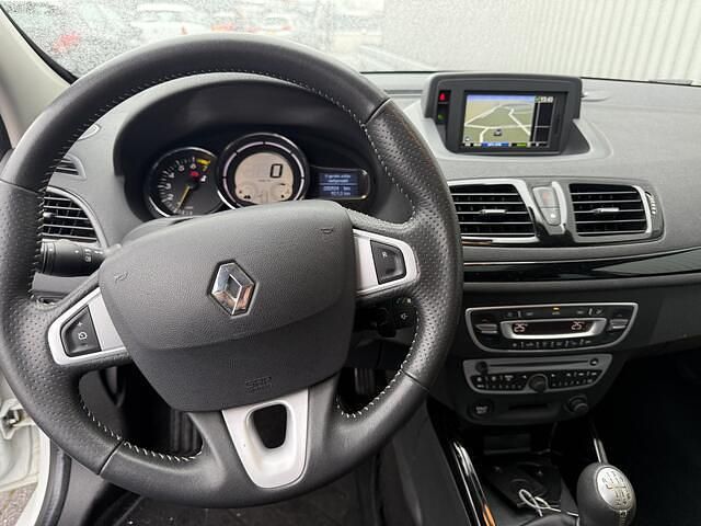 Occasion Renault Mégane GrandTour Bose Edition 131 PK (96 kW) 2012 Wit (metallic) Stationwagen