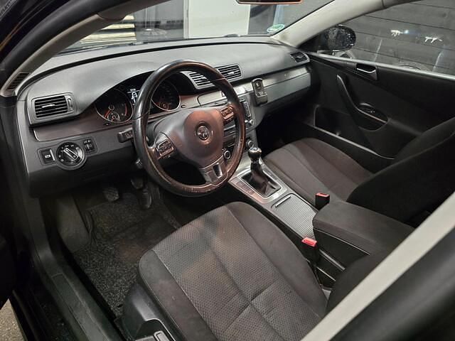 Occasion VW Passat 105 PK (77 kW) 2010 Zwart Stationwagen