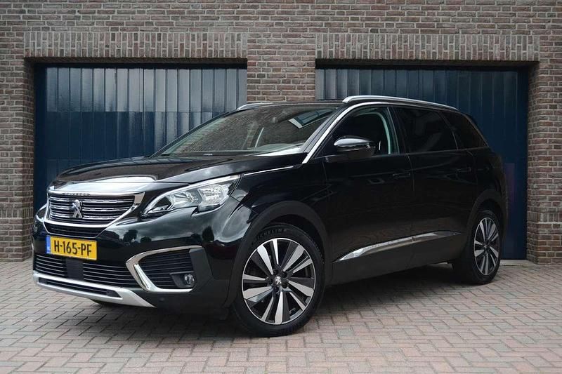 Zwart Gebruikt 2020 Peugeot 5008 Allure MPV | € 21.750 (Eerlijke prijs) - Afbeelding 1/4