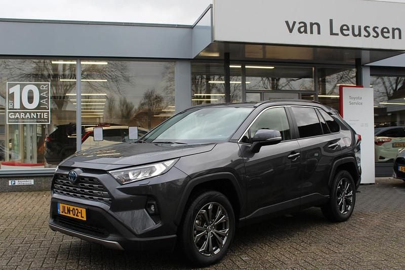Grijs Gebruikt 2025 Toyota RAV4 Hybrid SUV | € 43.489 (Super prijs) - Afbeelding 1/1