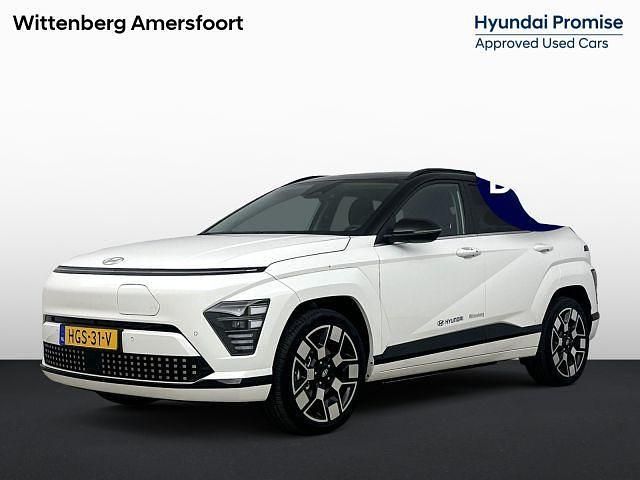 Atlas white ttb Gebruikt 2025 Hyundai Kona Comfort SUV | € 45.338 - Afbeelding 1/1