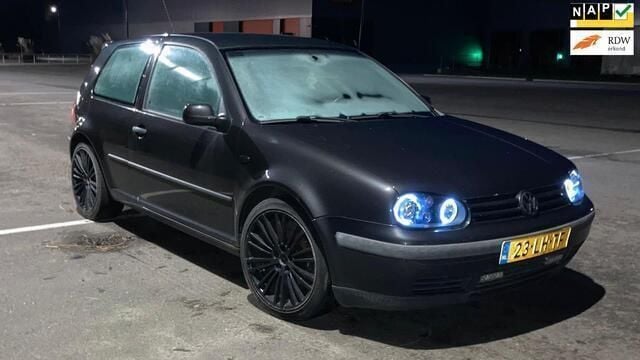 Grijs Gebruikt 2003 VW Golf IV Sportline Hatchback | € 999 (Goede deal) - Afbeelding 1/4