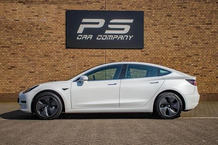 Occasion Tesla Model 3 Standard Range Plus 239 kW (325 PK) 2020 Wit Sedan
