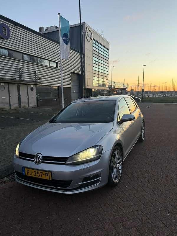 Gebruikt 2013 VW Golf Sedan | € 5.750 (Goede deal) - Afbeelding 1/4