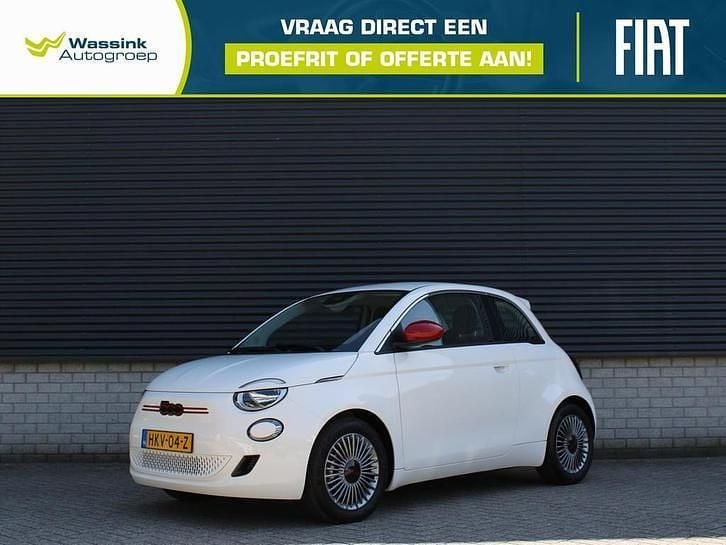 Nieuw 2025 Fiat 500e Comfort | € 30.735 (Duur) - Afbeelding 1/4