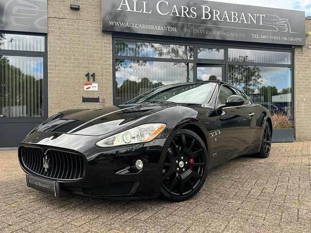 Zwart Gebruikt 2010 Maserati Granturismo Coupé | € 44.950 - Afbeelding 1/4
