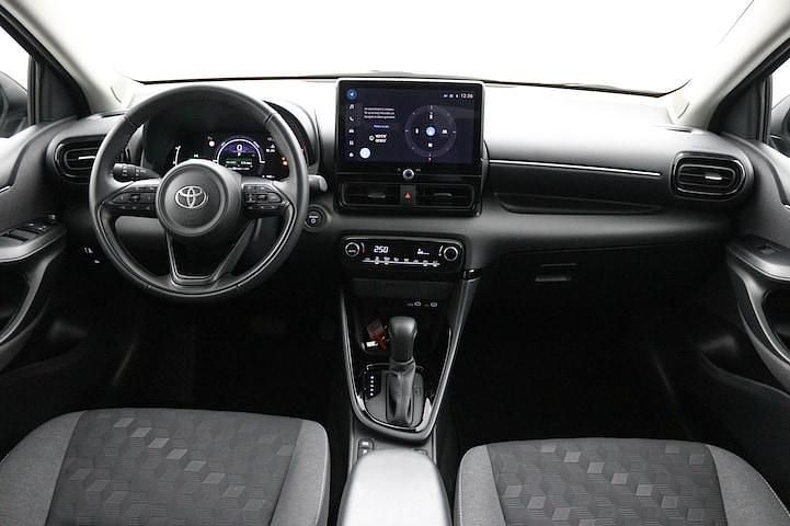 Occasion Toyota Yaris Hybrid Edition 116 PK (85 kW) 2024 Groen Hatchback