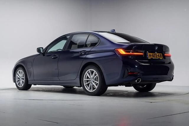 Occasion BMW 330 Executive 184 PK (135 kW) 2020 Blauw Sedan