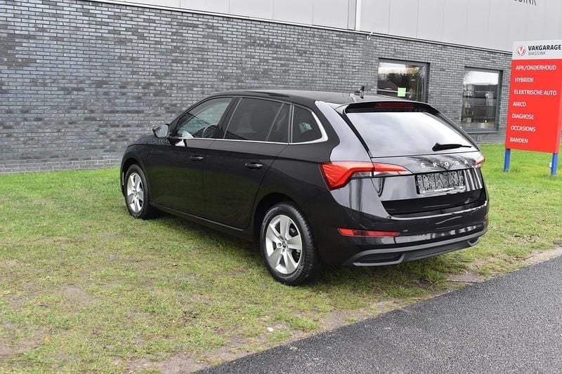 Occasion Skoda Scala Ambition 111 PK (81 kW) 2023 Zwart (metallic) Hatchback