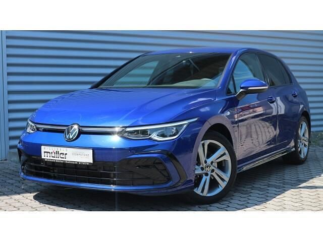 Blauw Occasion 2023 VW Golf VIII R-line Sedan | € 35.503 - Afbeelding 1/4