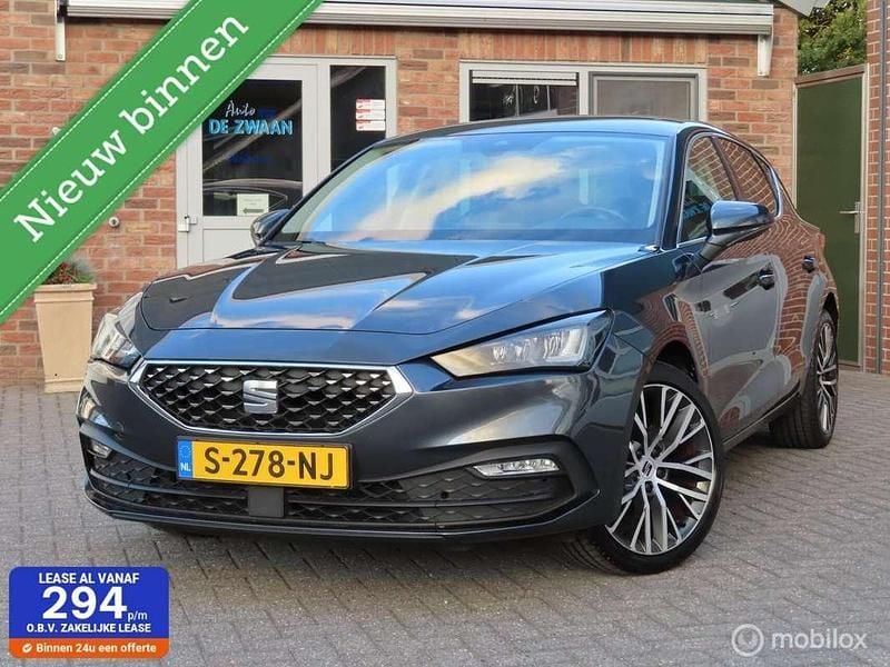 Grijs Gebruikt 2021 Seat Leon ST Business Stationwagen | € 21.950 (Eerlijke prijs) - Afbeelding 1/4
