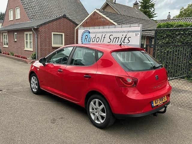 Occasion Seat Ibiza 60 PK (44 kW) 2010 Rood Hatchback